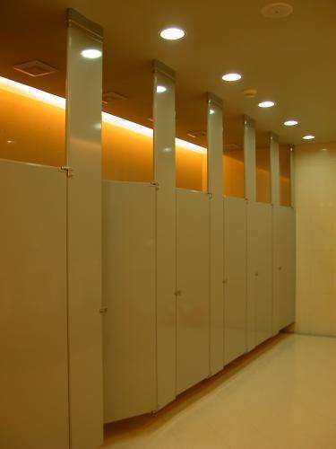 衛(wèi)生間隔斷